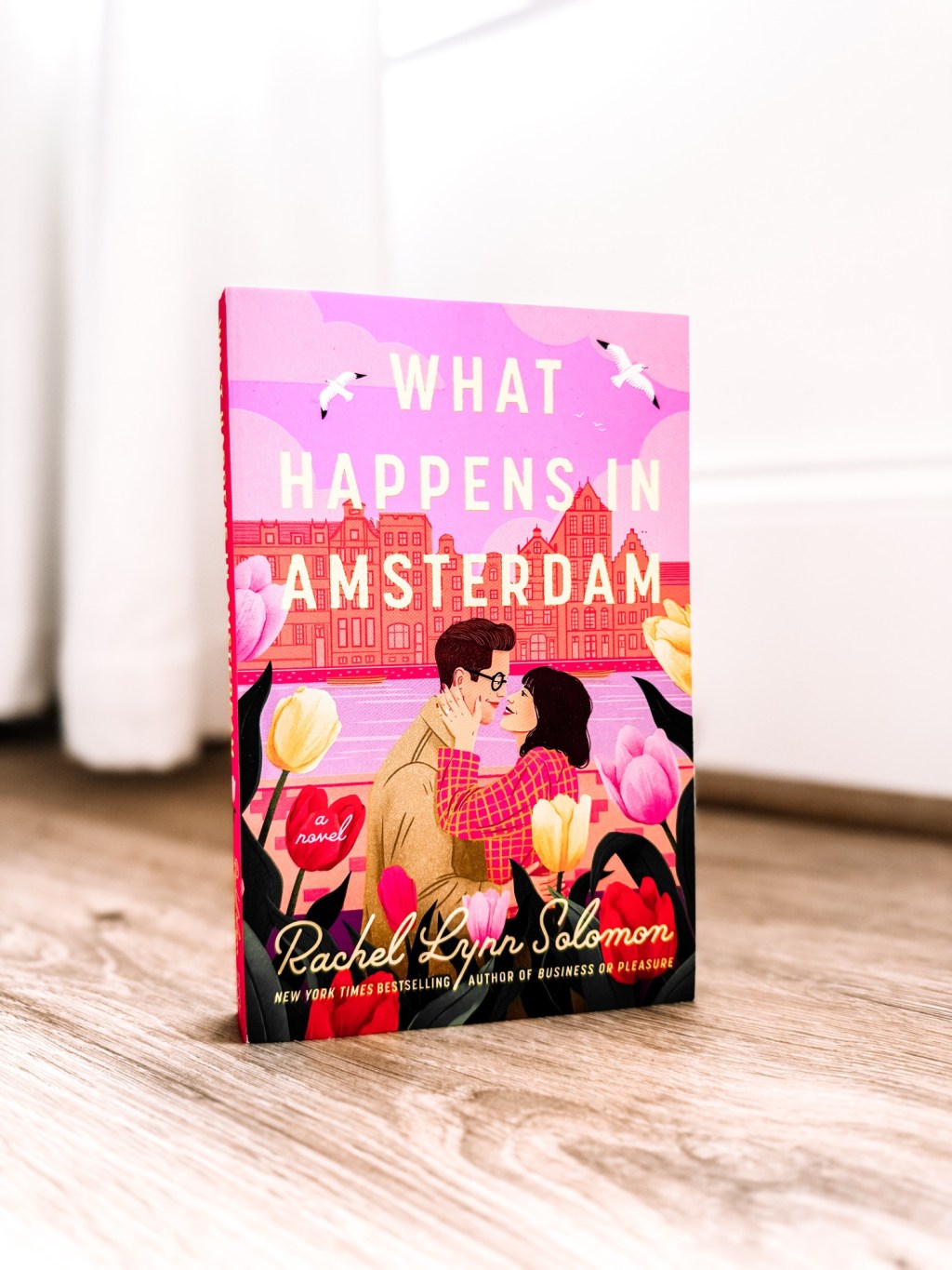REVIEW: What Happens in Amsterdam by Rachel Lynn Solomon (Berkley Romance)